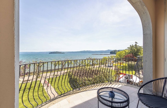 Position Terrace 2 bedrooms Wi-Fi Kitchen TV 4k