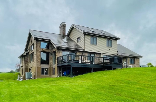 Premier #1 Home Near Grove City & Slippery Rock Univ., Safari, Outlets, Amish