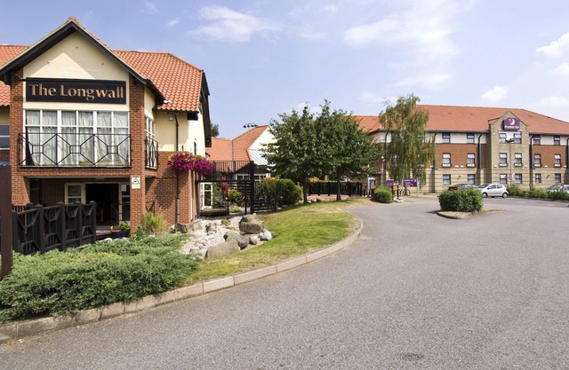 Premier Inn Oxford Cowley