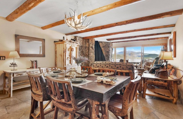 Premier Scenic Lakefront Luxury Heart of Colorado Ski Country