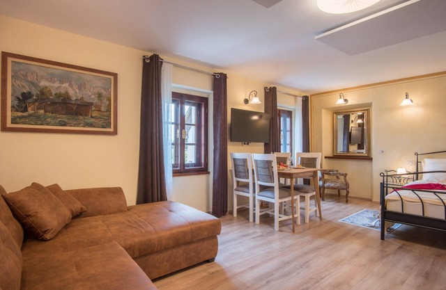 Premium Apartment for 6 in the city of the sun