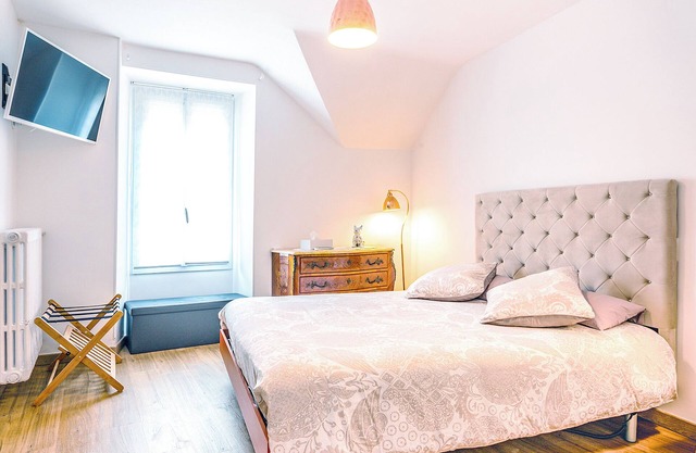 Premium Suite "Le First" with relaxation area and sauna, exterior and vaulted cellar