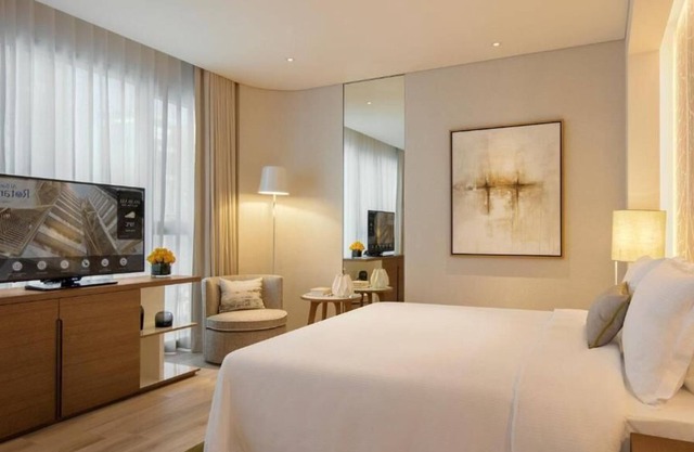 Premium Two Bedroom Apartment Near Al Marfa Tower By Luxury Bookings
