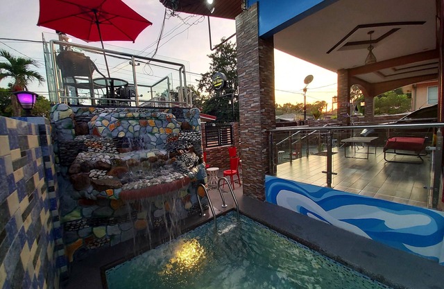 Prestige Grounds Guesthouse with Lap Pool and Billiards