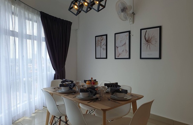 Prestige KBCC 22 (16-16) Luxury Homestay for 7 Pax