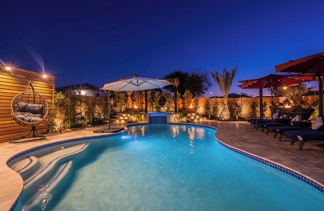 Pretentious 7Br/4Bath Home w/Heated Pool/250k backyard NEAR StateFarmArena-DUP P