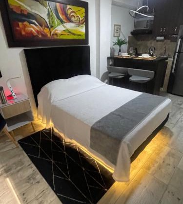 Pretty & Modern Private Studio 202