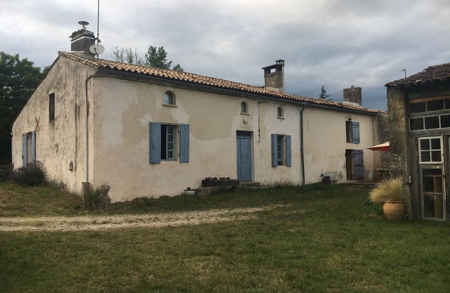 Pretty old house ideal for small groups