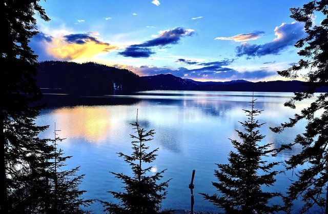 —Priest Lake Waterfront Escape—