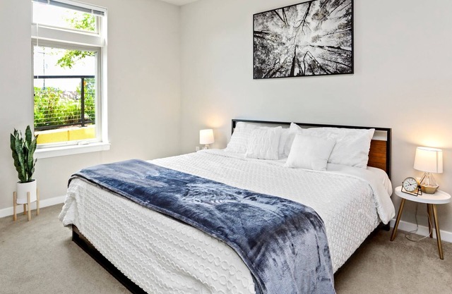 Prime Location 2BRM Home |Fairfax| Free Parking