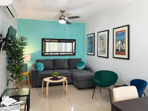 Prime Location at Condado Beach 1br 1 ba - Apt 7