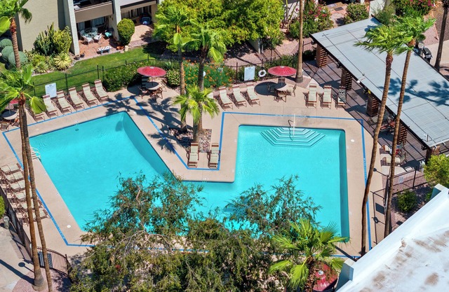 Primo Scottsdale Location w Heated Pool
