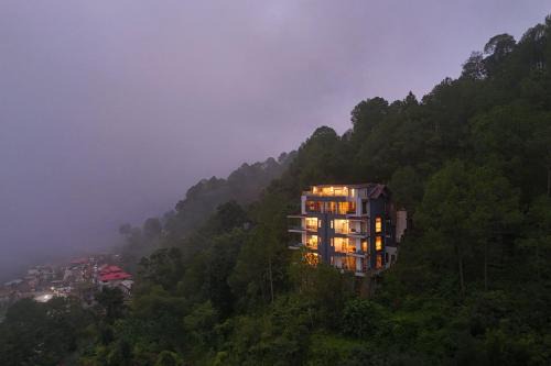 Pristine Pines by VEO - 8BR,2BR with Indoor Games at Kasauli