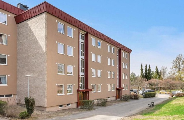 Privat room in shared 3 rooms apartment Manglerud