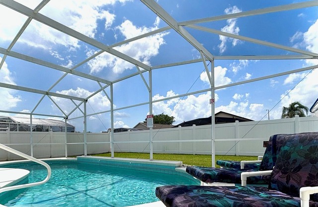 Private 3BR Home with Pool – Close to Disney Magic