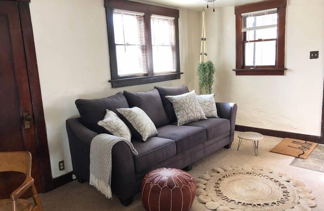 Private apartment in the center of Cheyenne