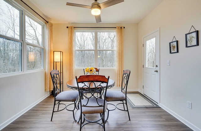 Private Backyard! Spacious Home 25 Mi to Columbus