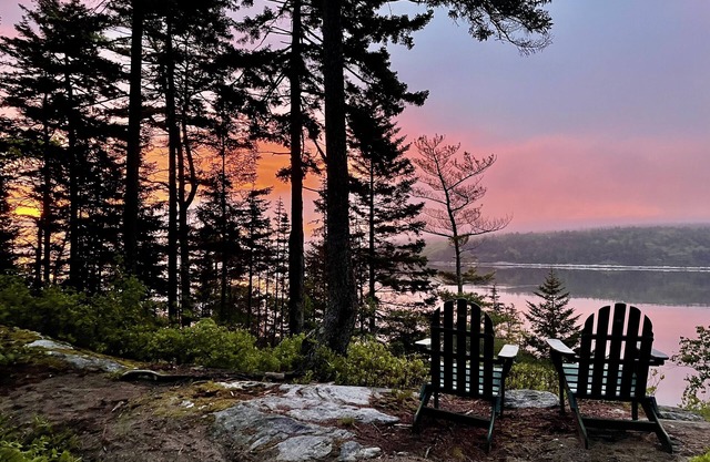 Private Bayfront Home 2 mins from Popham Beach with Hot Tub