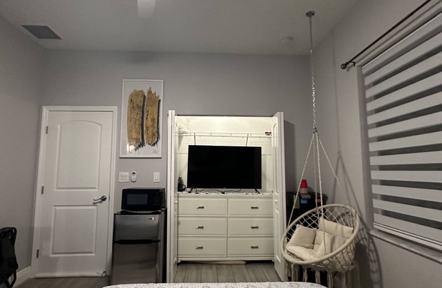 Private bedroom and bathroom with dedicated own entrance