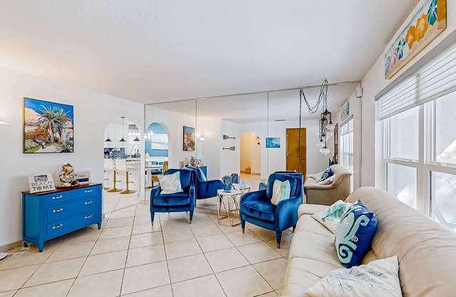 Private dog-friendly acreage with enclosed pool, board games, & great location