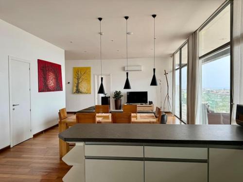 Private Elevator Penthouse With Ocean View