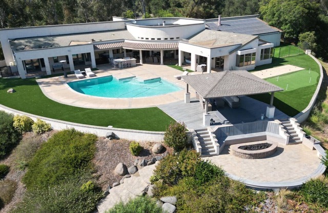 Private Gated 6BR Luxury Estate, Gym, Lake View