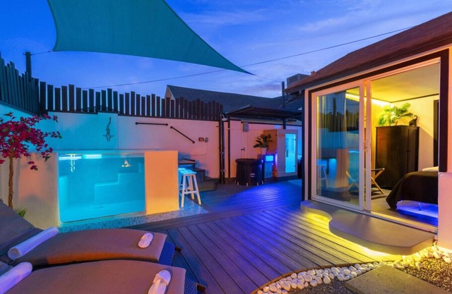 Private heated Pool&SPA Unique ambiance DT Home