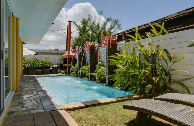 Private Heated Pool: Walk to Isla Verde Beach