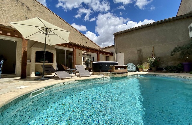Private house with pool and spa 20ms from the city of Carcassonne Occitanie
