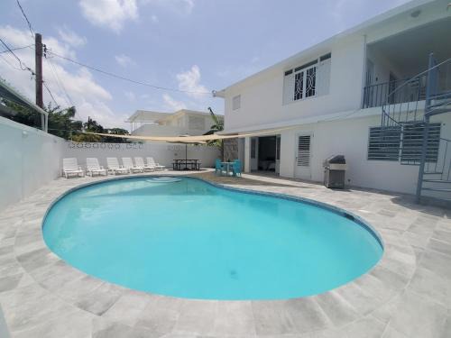 Private Isla Verde Beach Pool House Sleeps 26!