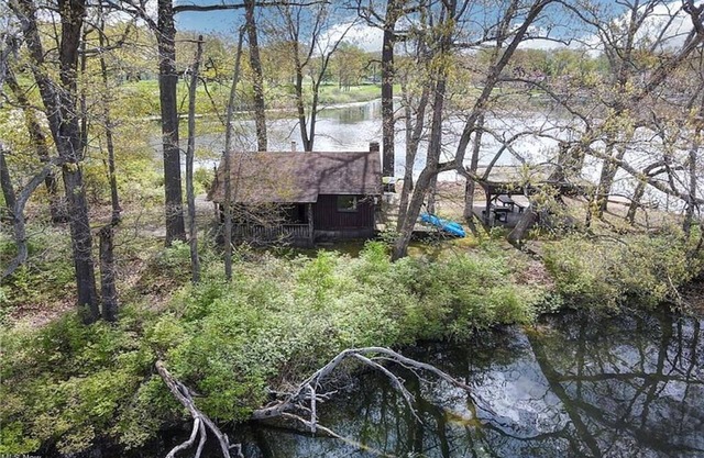 Private Island Retreat on Portage Lakes