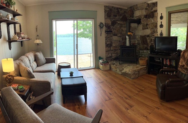 Private lakefront w/panoramic views near Westport
