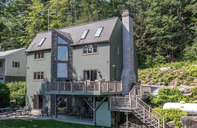 Private Lakehouse Getaway for relaxing and fun!