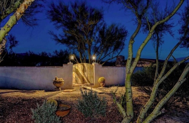 Private Oasis near Ritz Carlton, on 5 acres, stunning views, spa