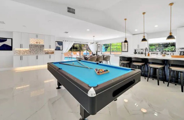 Private Paradise with Pool 3 Bed/ 3 Bath