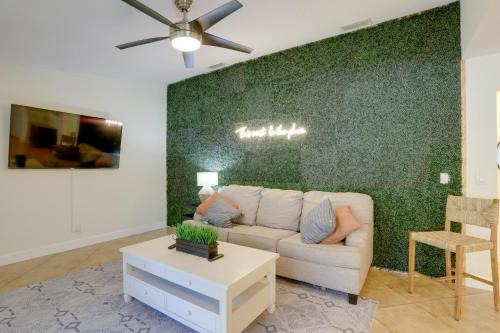 Private Pool and Yard Spacious Largo Retreat!