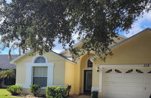 Private Pool Home in peaceful neighborhood <8 miles to Disney!