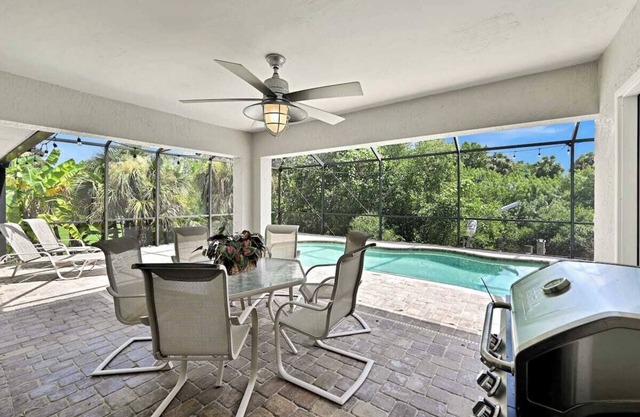 Private Pool! Sleeps 14!