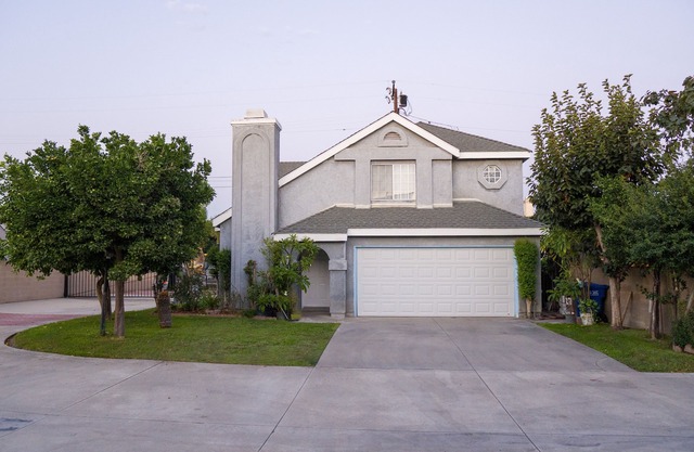Private Relaxing getaway 4 bdrm 2.5bath home great for Family Vacations
