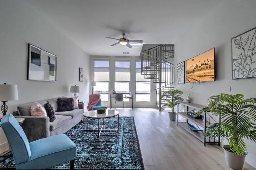 Private Rooftop Terrace - King Bed - Walk Score 81 & Parking 4014