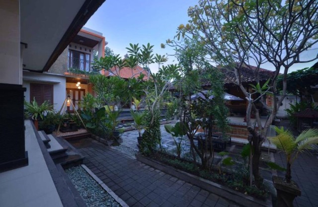 Private Room in Balinese House, Poppies Lane, Legian Kuta Near Beach (SNTH)