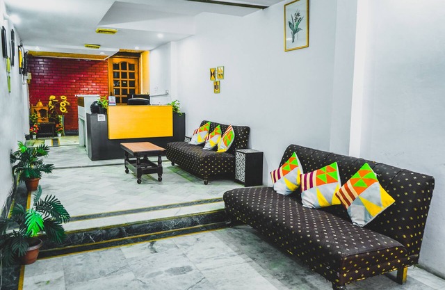 PRIVATE ROOM IN GREATER KAILASH