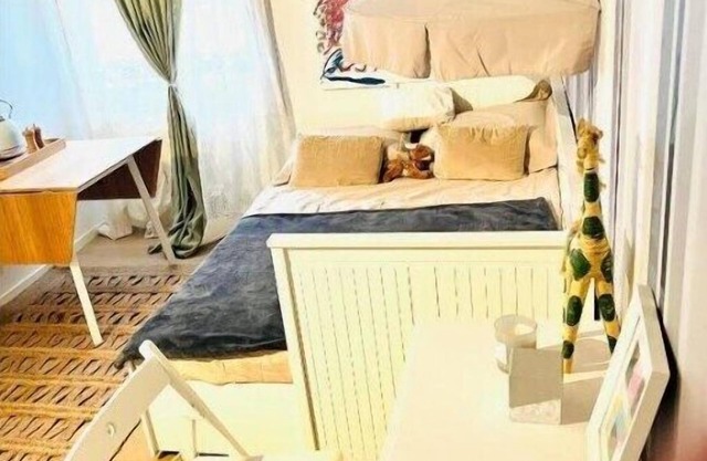Private rooms in a Tiny Home