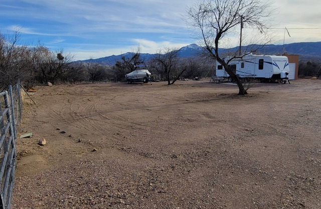 Private RV/Camper site in Tonto Basin for a relaxing getaway. 3 mi. to boat ramp