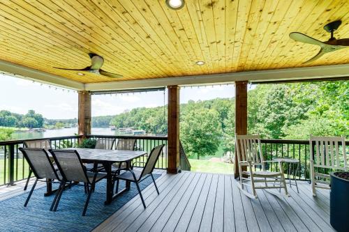 Private Sauna and Dock Lakefront Retreat in Moneta!
