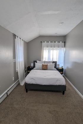 Private, Spacious & Comfy 1 bedroom Entire Suite With Separate Entry & Free Parking