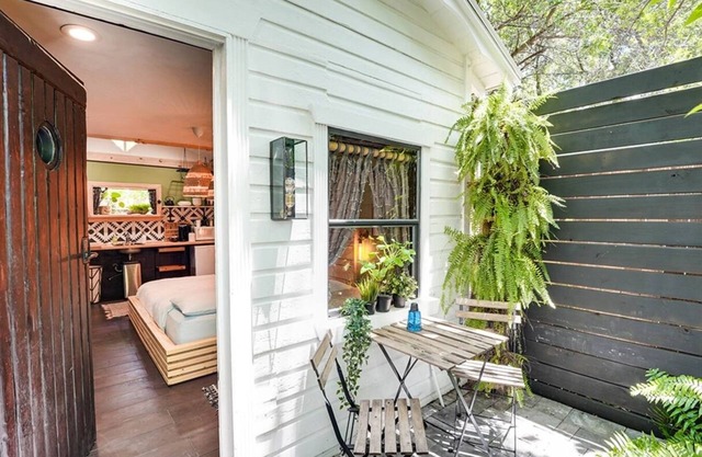 Private Tiny Home Retreat | WiFi-Smart TV
