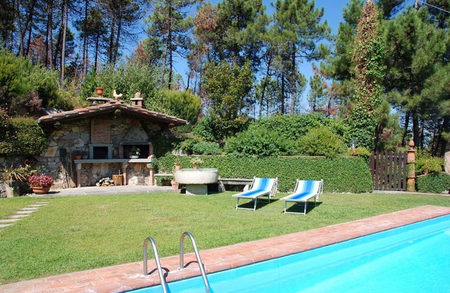 Private Villa with WIFI, A/C, private pool, TV, terrace, panoramic view, parking, close to Lucca