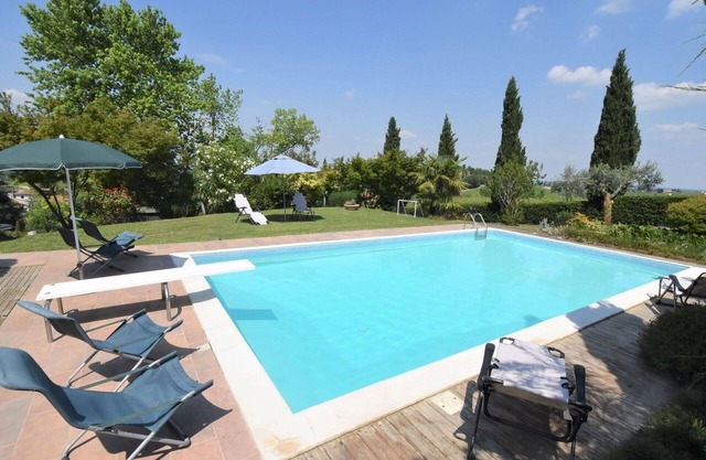 Private Villa with WIFI, private pool, A/C, TV, patio, pets allowed, panoramic view, parking