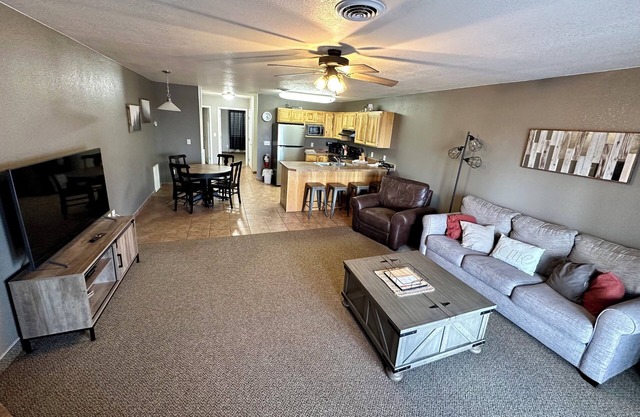 Privately Owned 2 Bedroom Condo Located at Terry Peak South Dakota